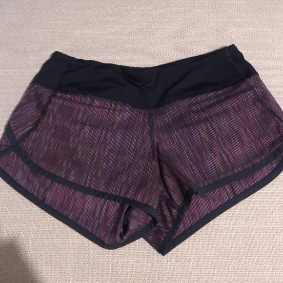 Lulu lemon running shorts - Picture 3 of 3